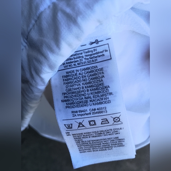 Reebok Men's White, Red, and Blue Rain Jacket_ Large - Picture 8 of 10